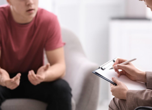 Mindsense Psychological Centre 心阅心理医学与治疗中心 - 心理咨询 Psychological Consultation. 心理咨询服务，帮助您深入了解自身心理状态与情绪困扰，针对压力、焦虑、抑郁、人际关系问题及个人成长等需求，提供科学且个性化的指导与建议。