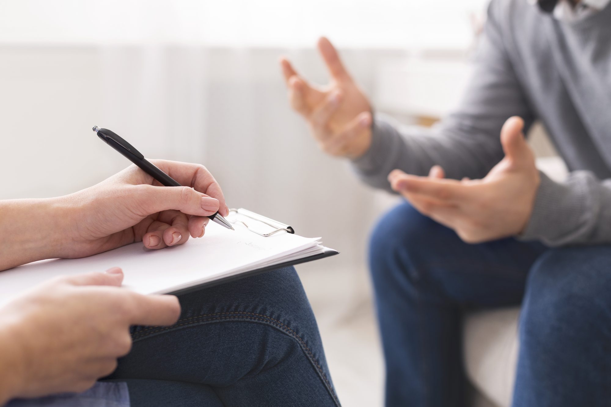 Mindsense Psychological Centre 心阅心理医学与治疗中心 - 临床心理学家 Clinical Psychologists. 我们擅长协助来访者应对焦虑，抑郁，压力管理，情绪困扰，创伤经历以及人生阶段转变